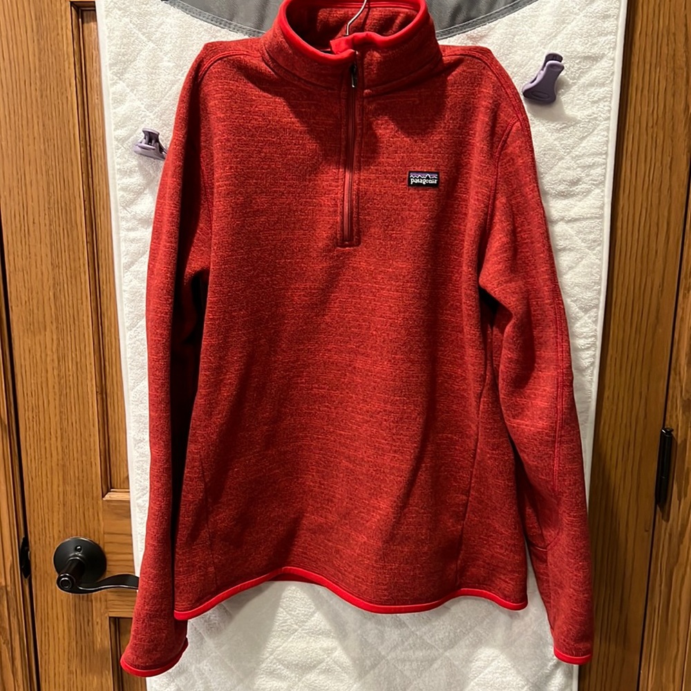 Women’s Large Patagonia Better Sweater Red